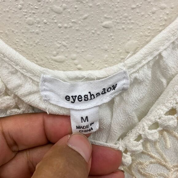 Eyeshadow Elegant White Eyelet Trimmed embroidered boho Top #34 - Picture 2 of 8